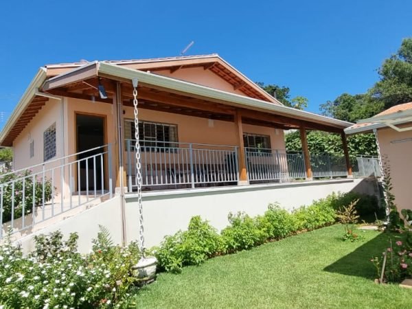 Chácara com 1000mts no Jardim Estancia Brasil