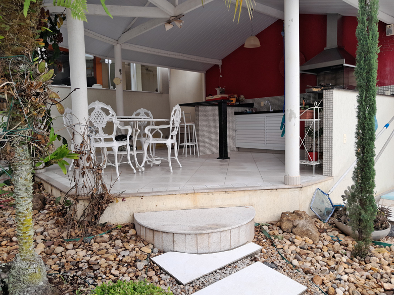 Casa com 3 dormitórios no Bairro Jardim do Lago