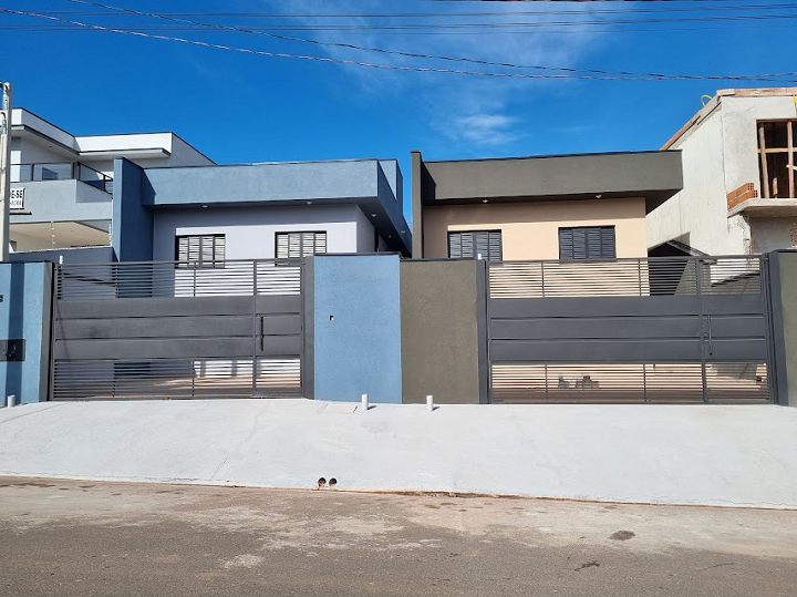 Casa á venda no Bella Atibaia Jardim Cerejeiras