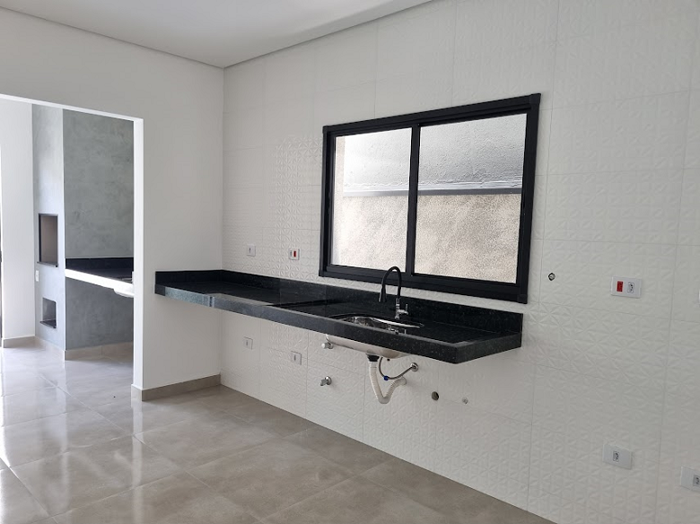 Casa sobrado com 3 dormitórios no Bairro Jardim do Lago