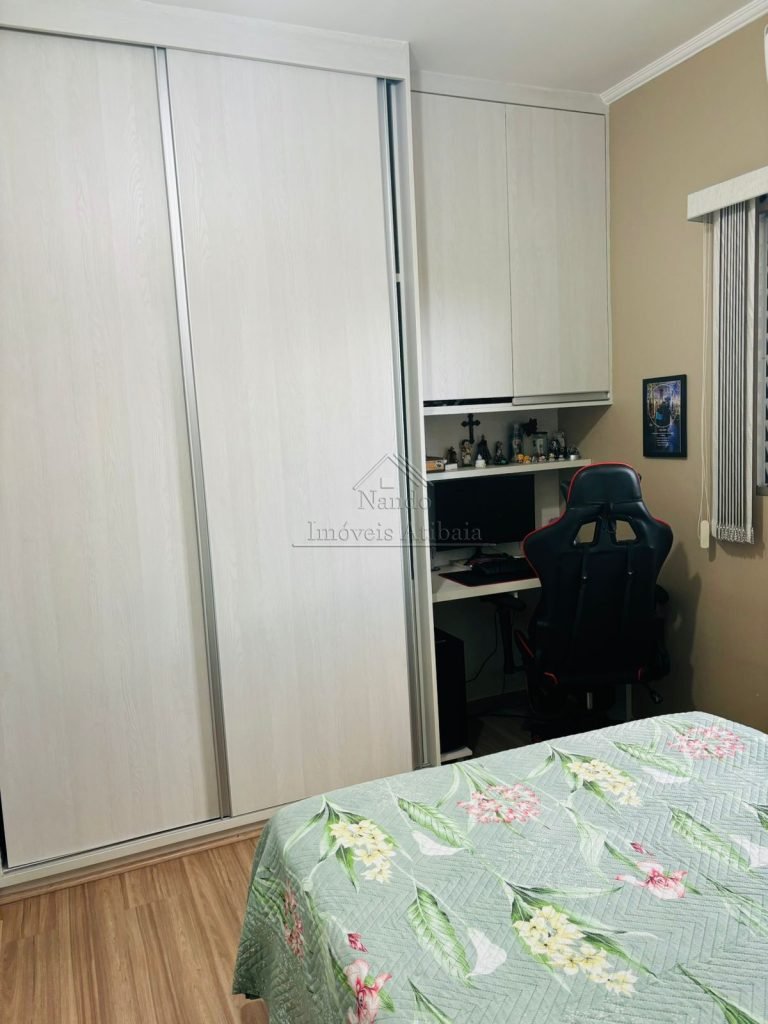 Casa térrea á venda no B° Jardim Cerejeiras