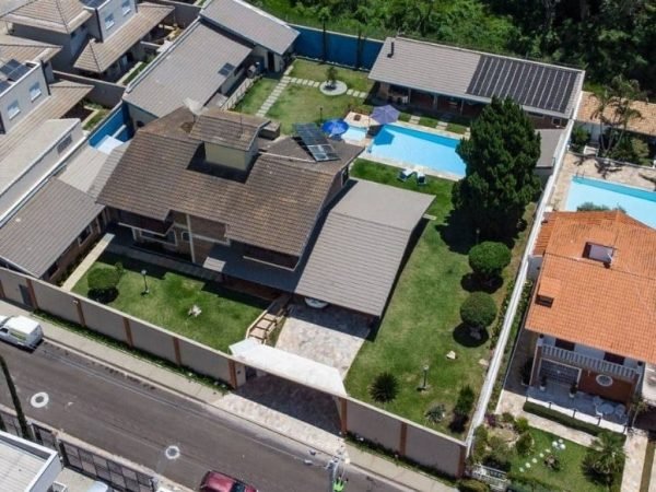 Sobrado á venda em excelente localização em Atibaia SP