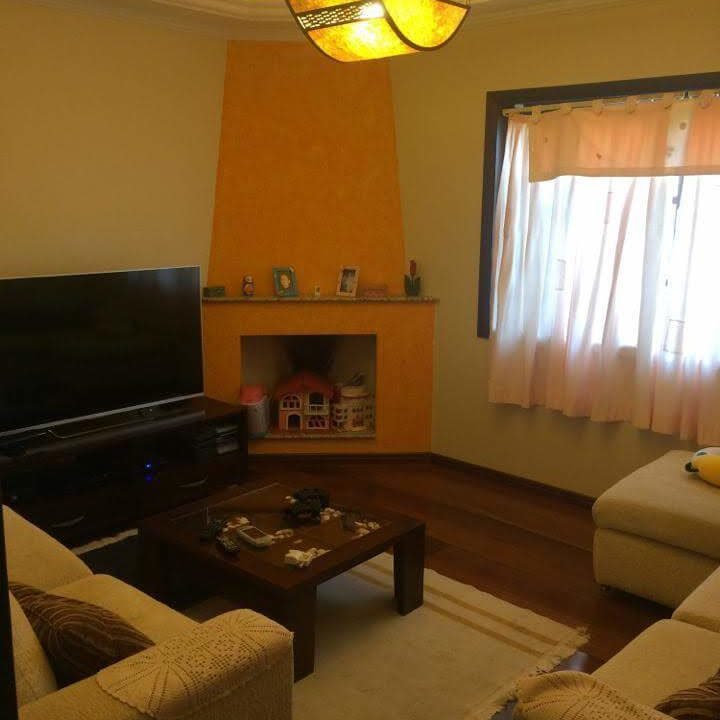 Casa á venda Condomínio Flamboyant com 490 mts área construída