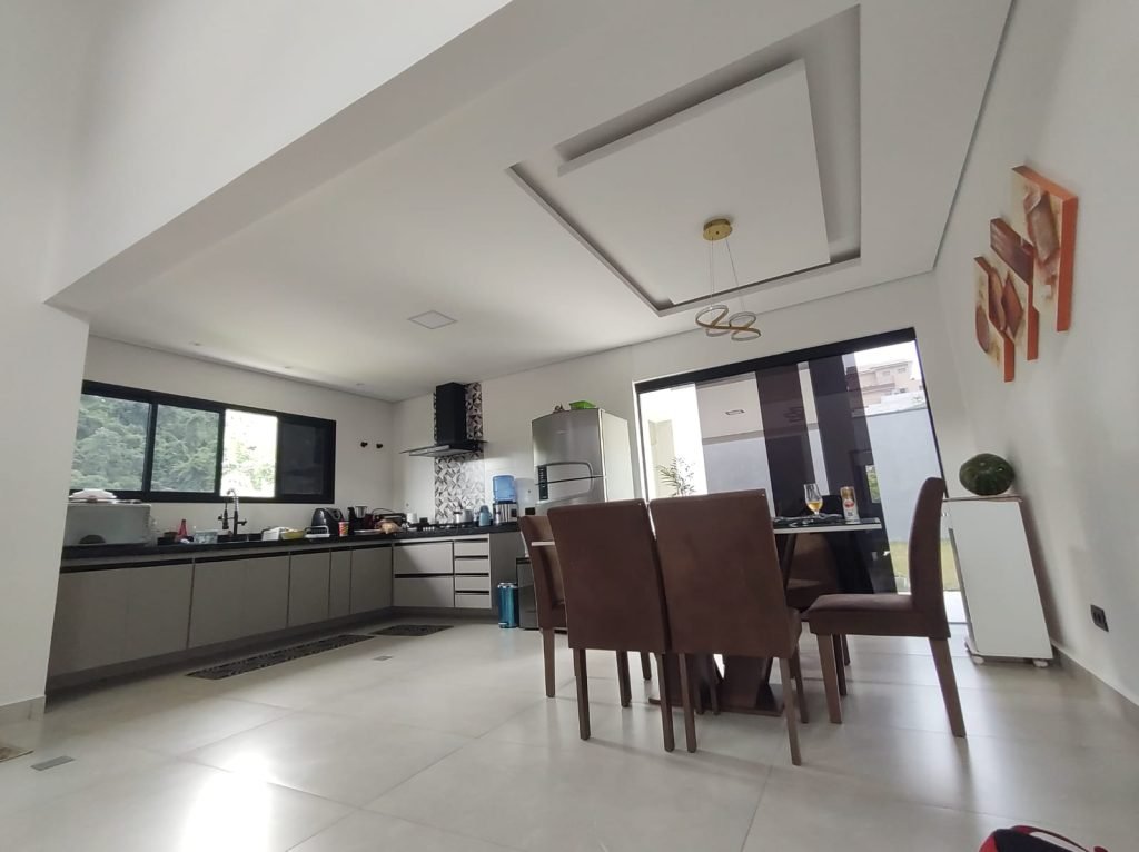 Casa térrea de Alto padrão em Condomínio Quintas  da Boa Vista