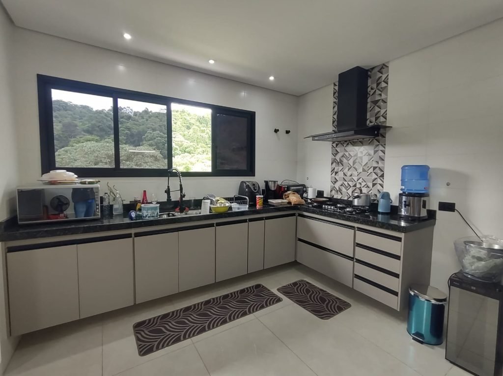 Casa térrea de Alto padrão em Condomínio Quintas  da Boa Vista